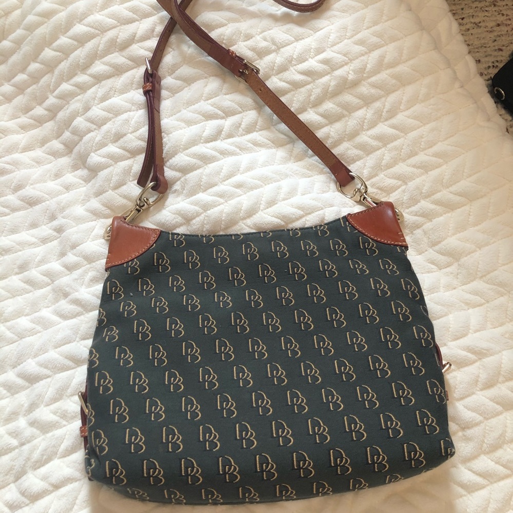 Dooney and Bourke crossbody Bag